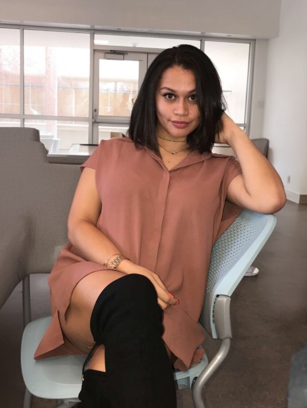 Forever 21 Mauve Short Sleeve V-Neck Tunic